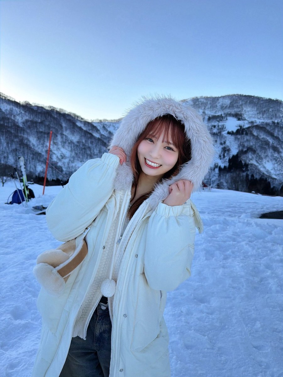 イコラブ] 大場花菜、突然の「雪の妖精さん」姿公開で「急に冬になっ