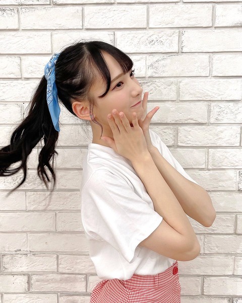ahW700015