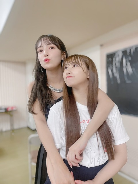 ahQ300007