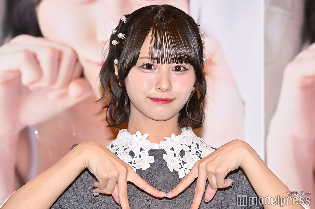 ノイミー] 尾木波菜、都内で1st写真集『おぎはな』の発売記念イベント