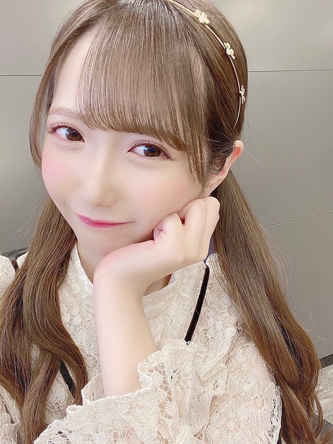 agQ500003