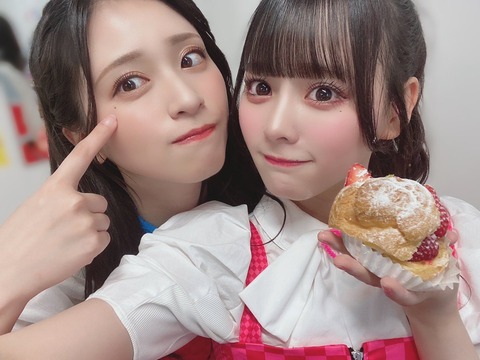 akB700031