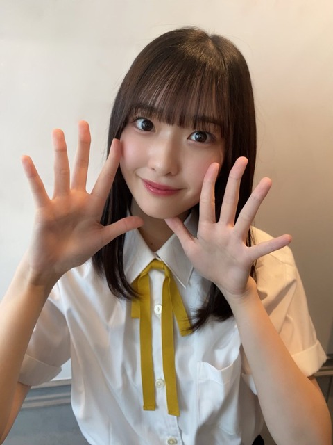 akI400003