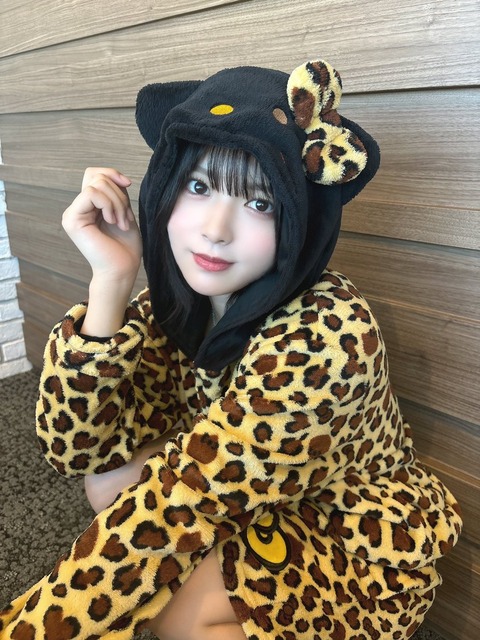 aaAa18018