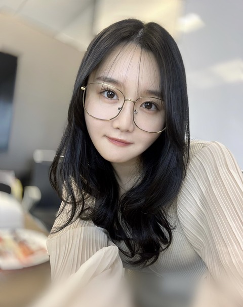 amY600024