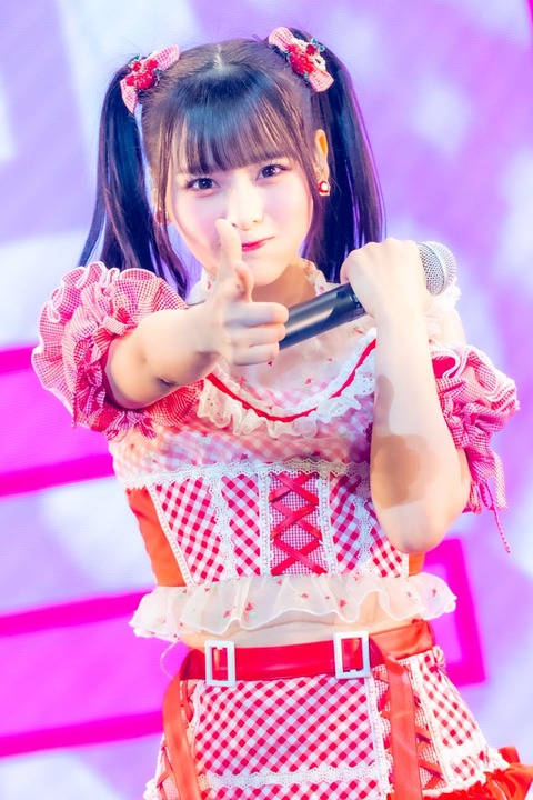 akB400003