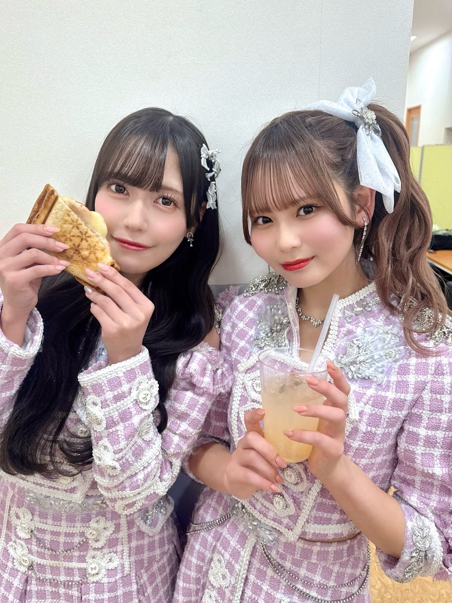 イコラブ サイン入りアイドル写真2枚セット 諸橋沙夏 大場花菜 Yahoo!オークション -「大場花菜」(写真) の落札相場・落札価格