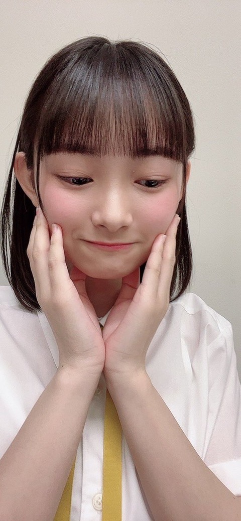 akB400032