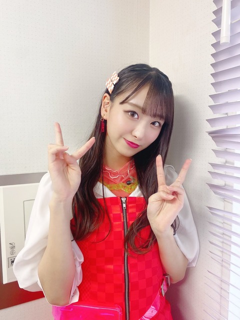 akF600004