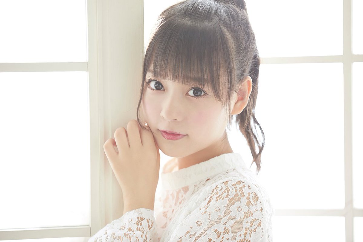 LOVE佐々木舞香＆野口衣織、絆と青春のペアグラビア披露｜BUBKA