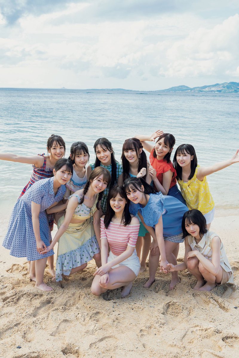 ＝LOVE 5th Anniversary BOOK 野口衣織サイン入り 野口衣織 直筆サイン入り ポスター - メルカリ