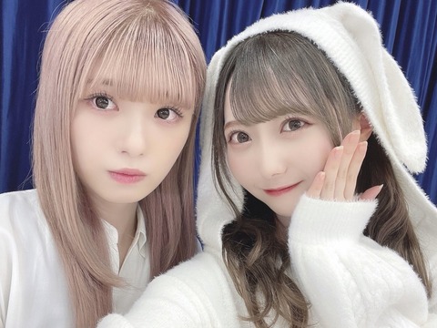 akB300015