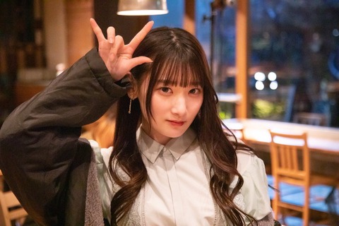 akI500018