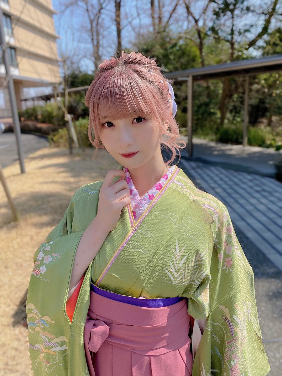 ノイミー] 菅波美玲「私事ですが、先日大学を卒業致しました