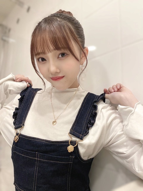 akB900014