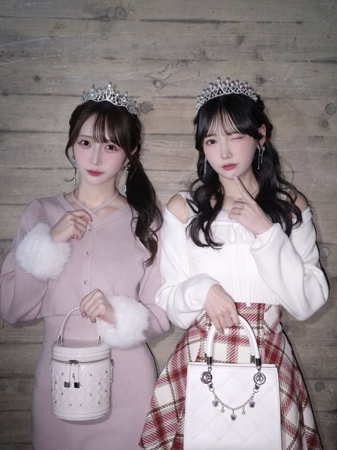 [ノイミー] 鈴木瞳美・谷崎早耶、9/26開催「Rakuten GirlsAward 2026 A/W」ランウェイ登場！出演まとめ