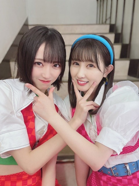 akB200012