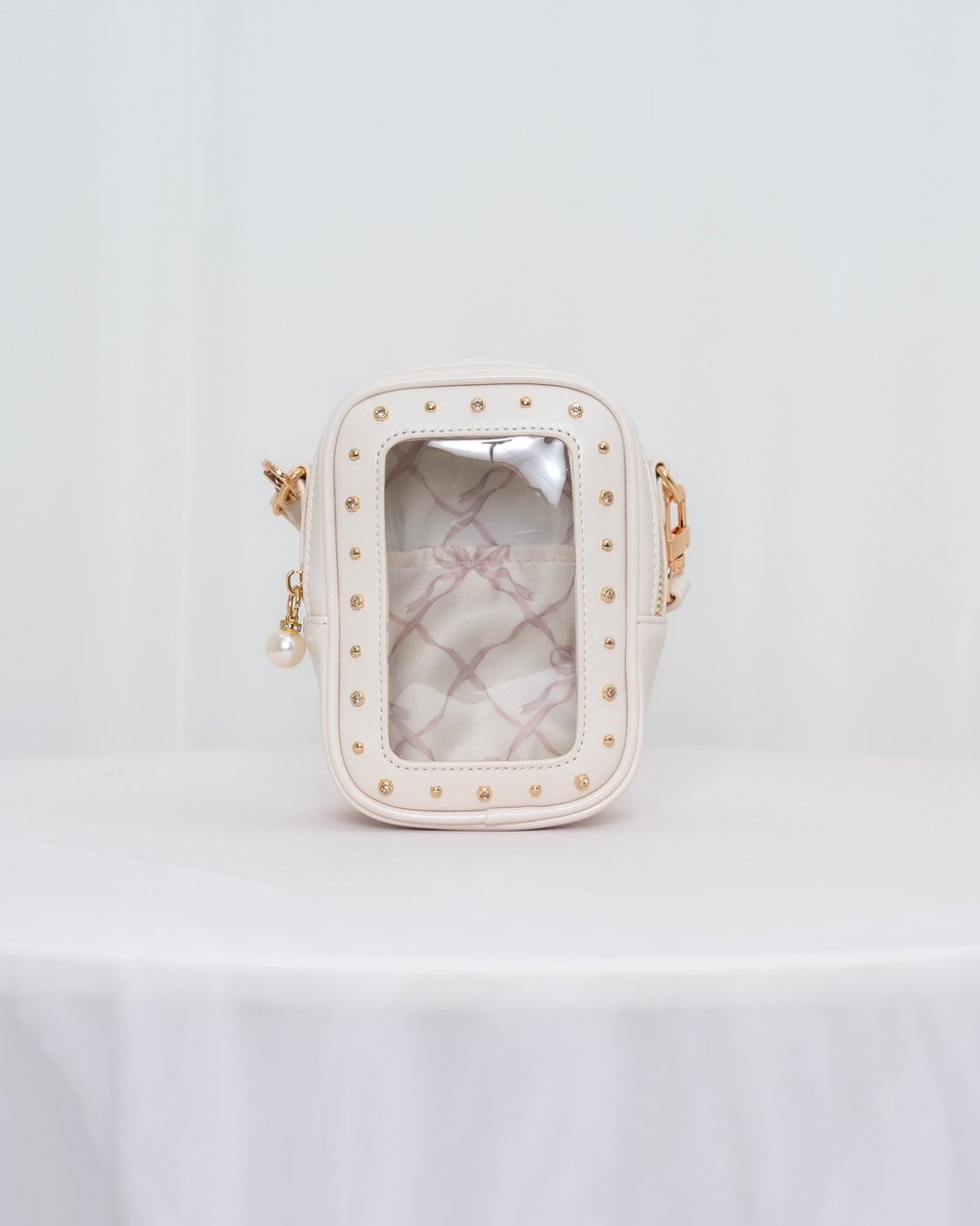 【新品未使用】ロゼミューズ 【ivory】iPhone15ケース 大谷映美里 新品未使用】ロゼミューズ 【ivory】iPhone15ケース 大谷映美里