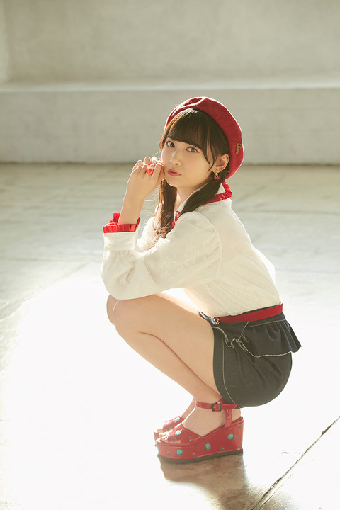 ノイミー] HUSTLE PRESS「≠ME（ノットイコールミー）連載 瞳美でポン