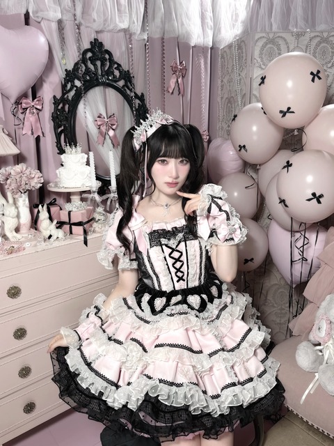HUMEuXdacAA-v__