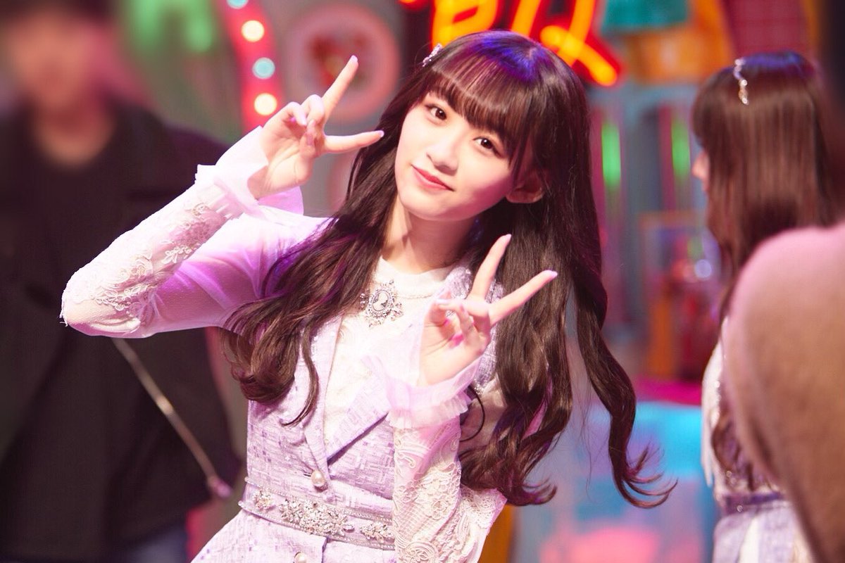 イコラブ] 音嶋莉沙「=LOVE『CAMEO』発売まであと3日🍜💜もう少しだっ