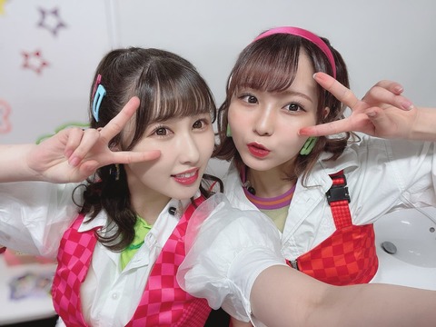akB700003