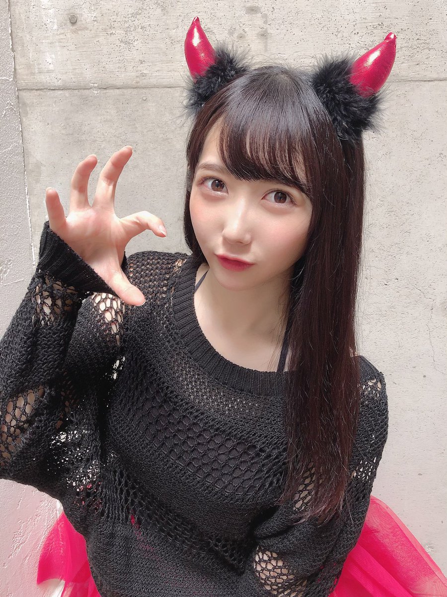 ≠ME] 谷崎早耶「BOMBさんの発売中！ もうすぐハロウィンということで
