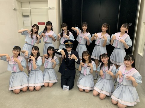 E73kRG3VEA4UyLa