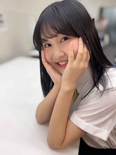 akB400033