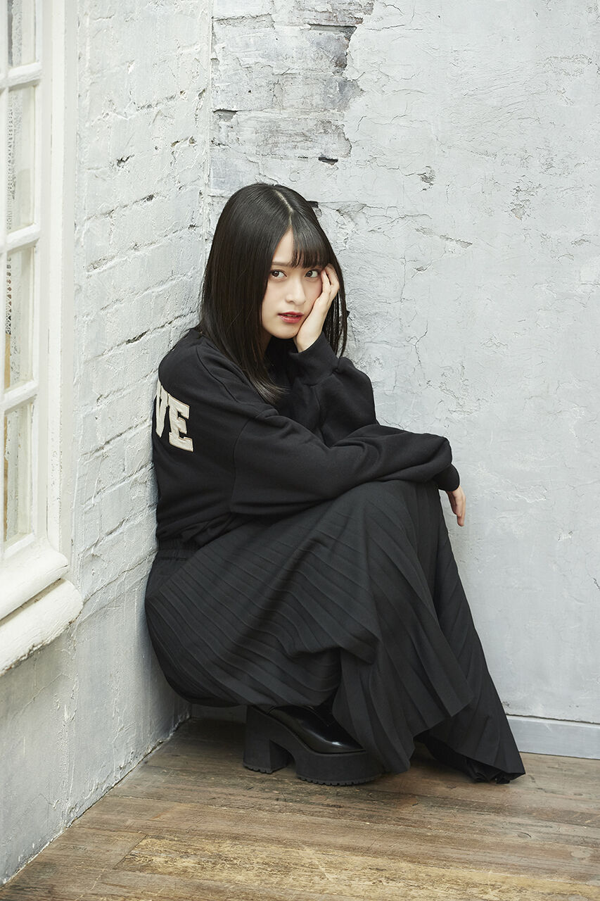 【5/5手渡し可】佐々木舞香 生写真 直筆 サイン 黒衣装 5/5手渡し可】佐々木舞香 生写真 直筆 サイン 黒衣装 Amazon.co