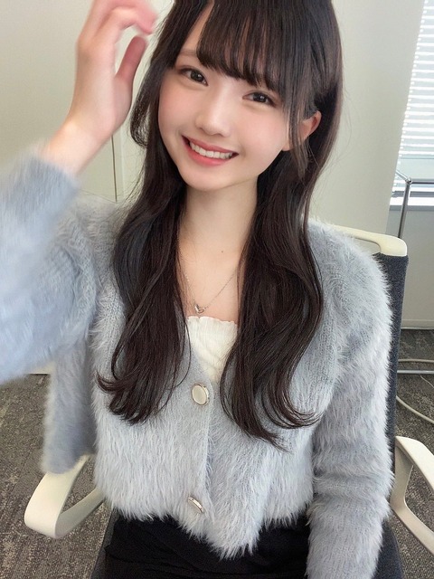 amU800002
