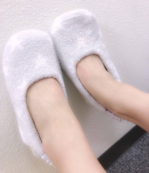 DhqtsbqVAAAufA_