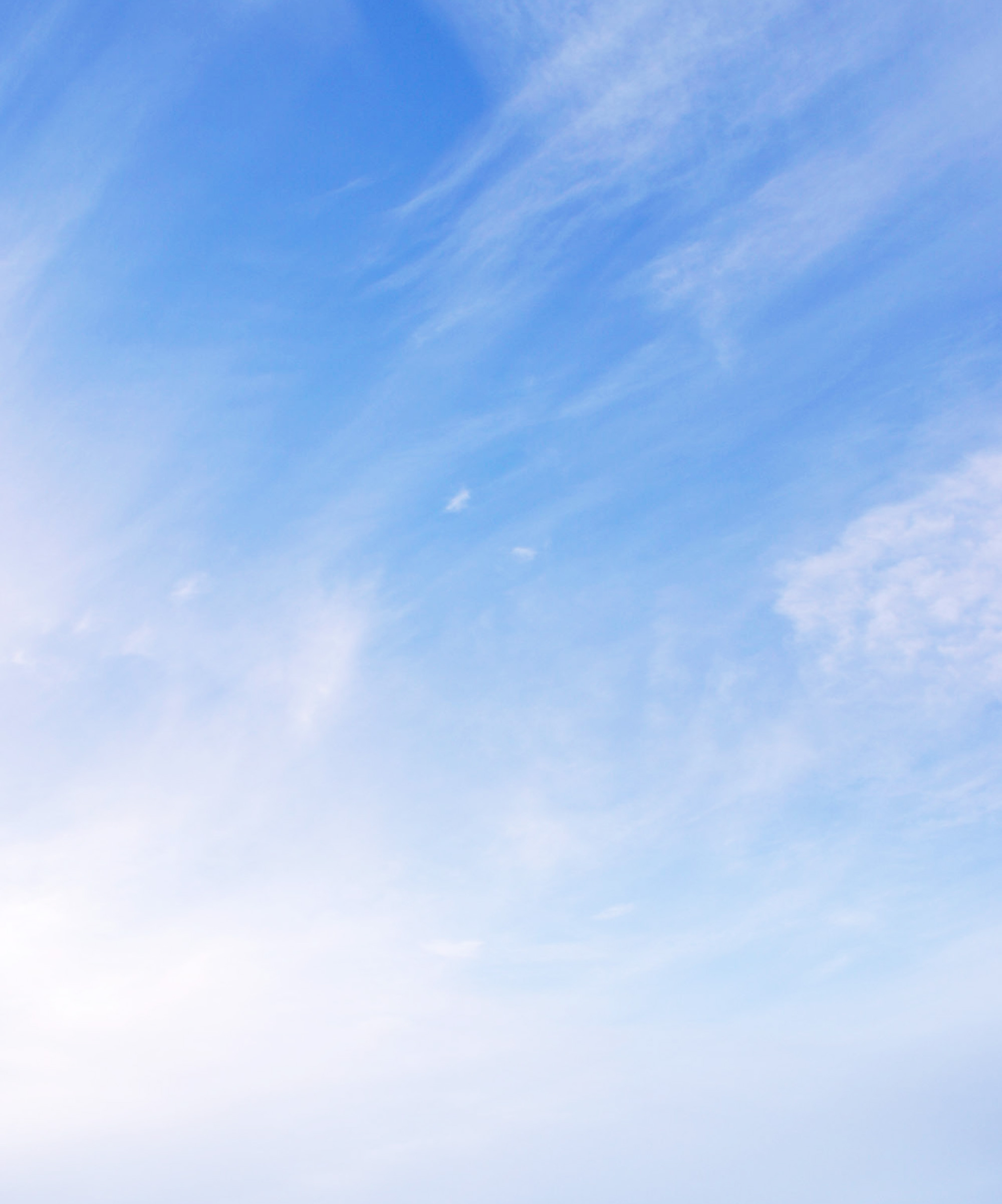 遺影背景素材フリー 青空薄い雲 遺影素材屋 Com