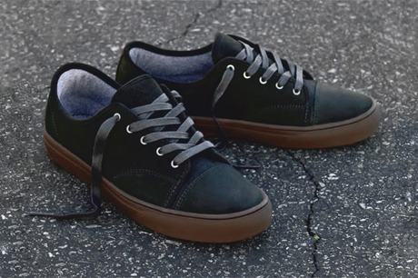 vans-core-fall-2011-versa-low-00