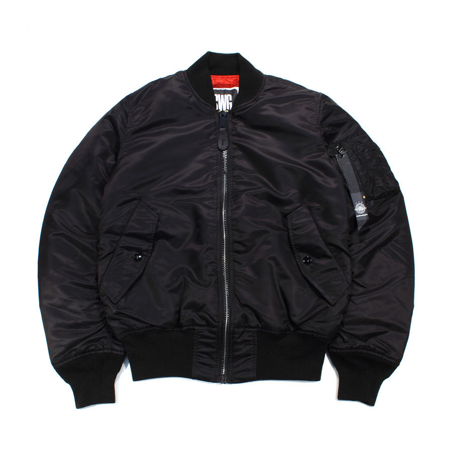 正規品　極美品　APE スエード　本革　ダウンジャケット　ブラック　Mサイズ 最終価格 極美品 APE スエード 本革 ダウンジャケット ブラック M