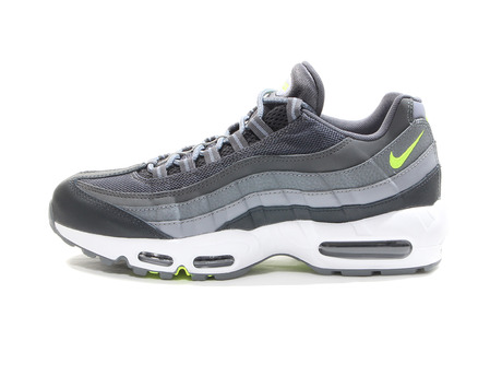 NIKE AIR MAX 95 ESSENTIAL 749766-019