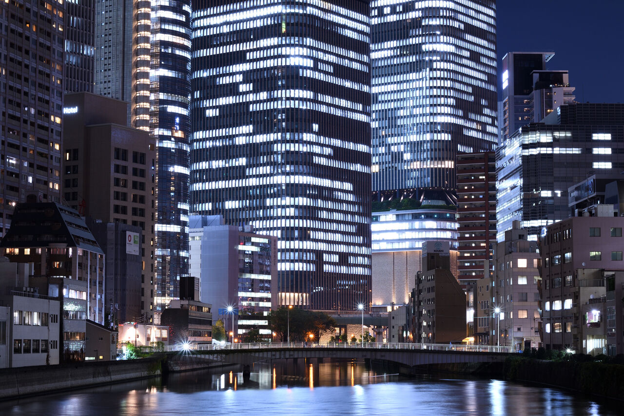 AF-S DX NIKKOR 35mm f/1.8Gで描く夜景 : さくらなみ備忘録