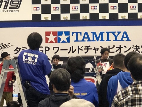 F91F4FB2-F233-4E14-8CBB-27911824AC04