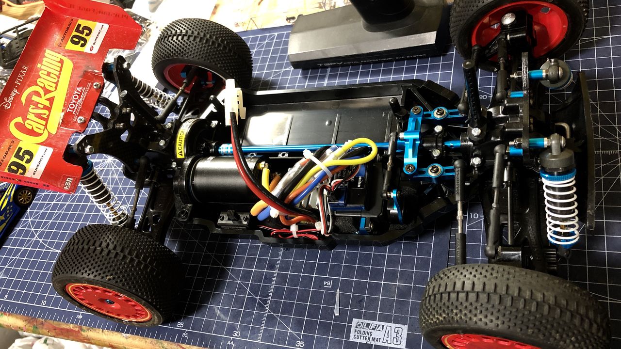 タミヤ TT-02B ツーリングボディ・ブラシレスモーター・ ピニオン19T