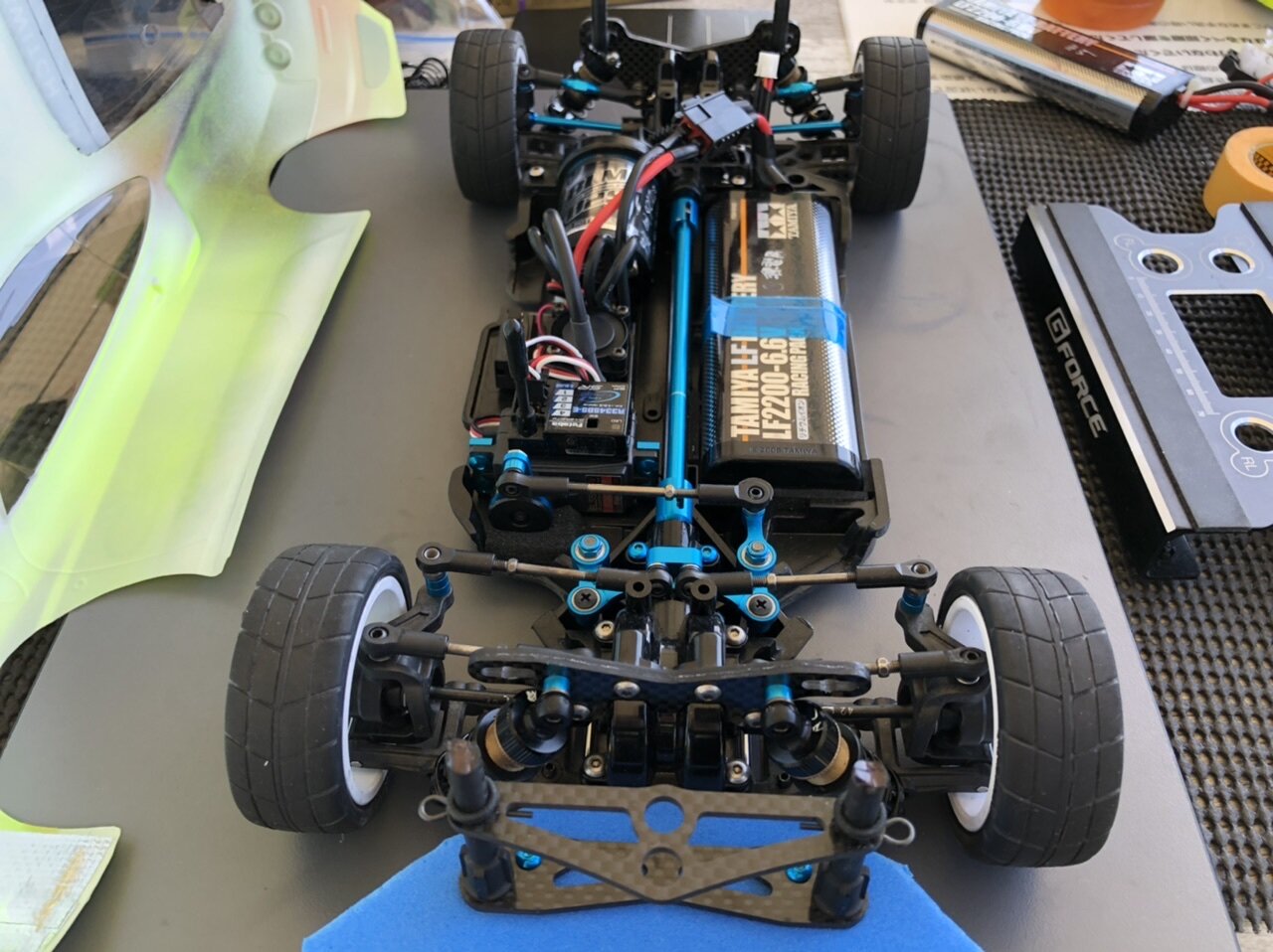 タミヤTA08 タミヤサーキットでTT02 TA08全日本仕様のテスト : 小学生の息子と