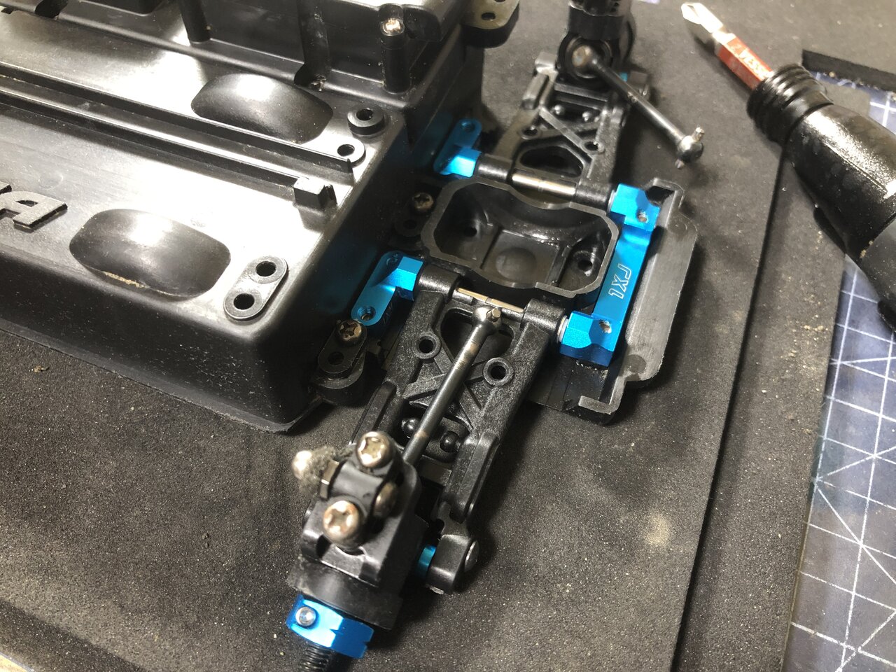 XV-01 ロングダンパー仕様の大掃除💦 : 小学生の息子とラジコン始め