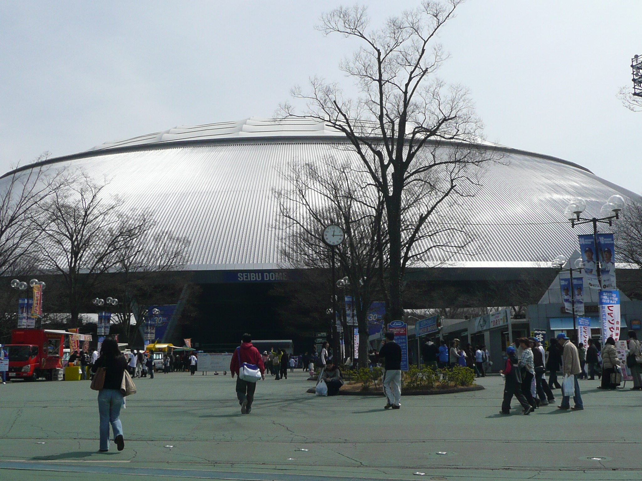 08 3 23対ライオンズ戦 西武ドーム 新装開店 ドームの名称も原点に けれど空は青 日本全国鉄道旅行記ブログ