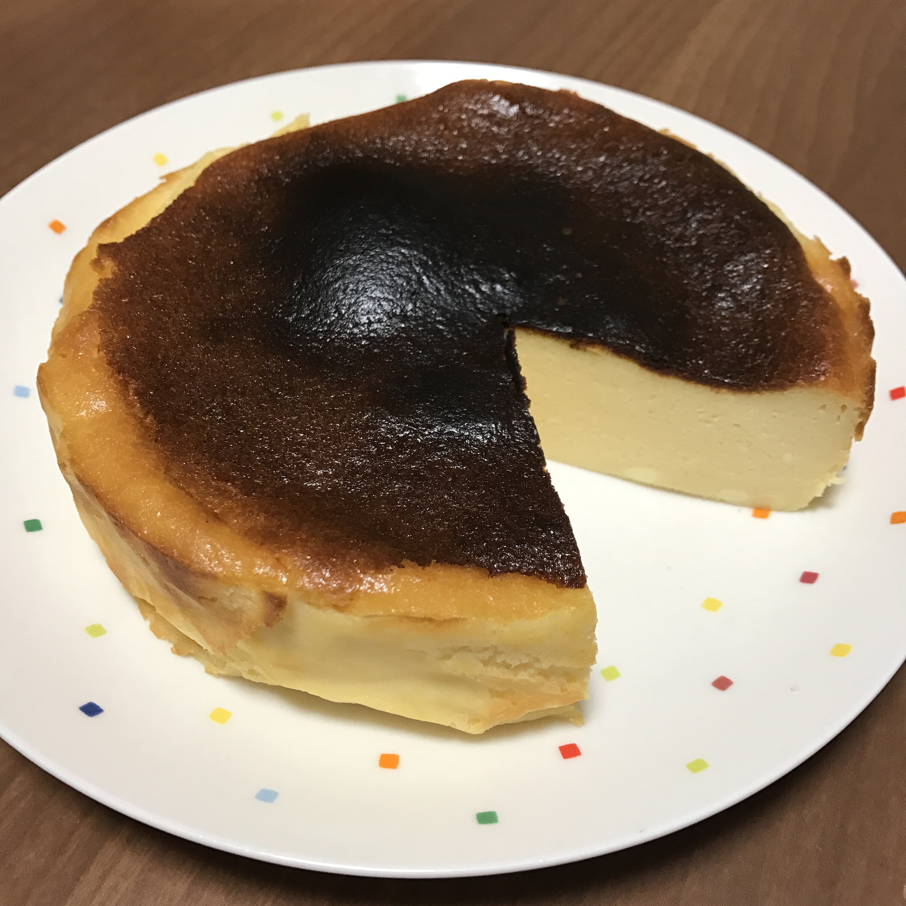 バスク風チーズケーキを焼きました 休日は色鉛筆