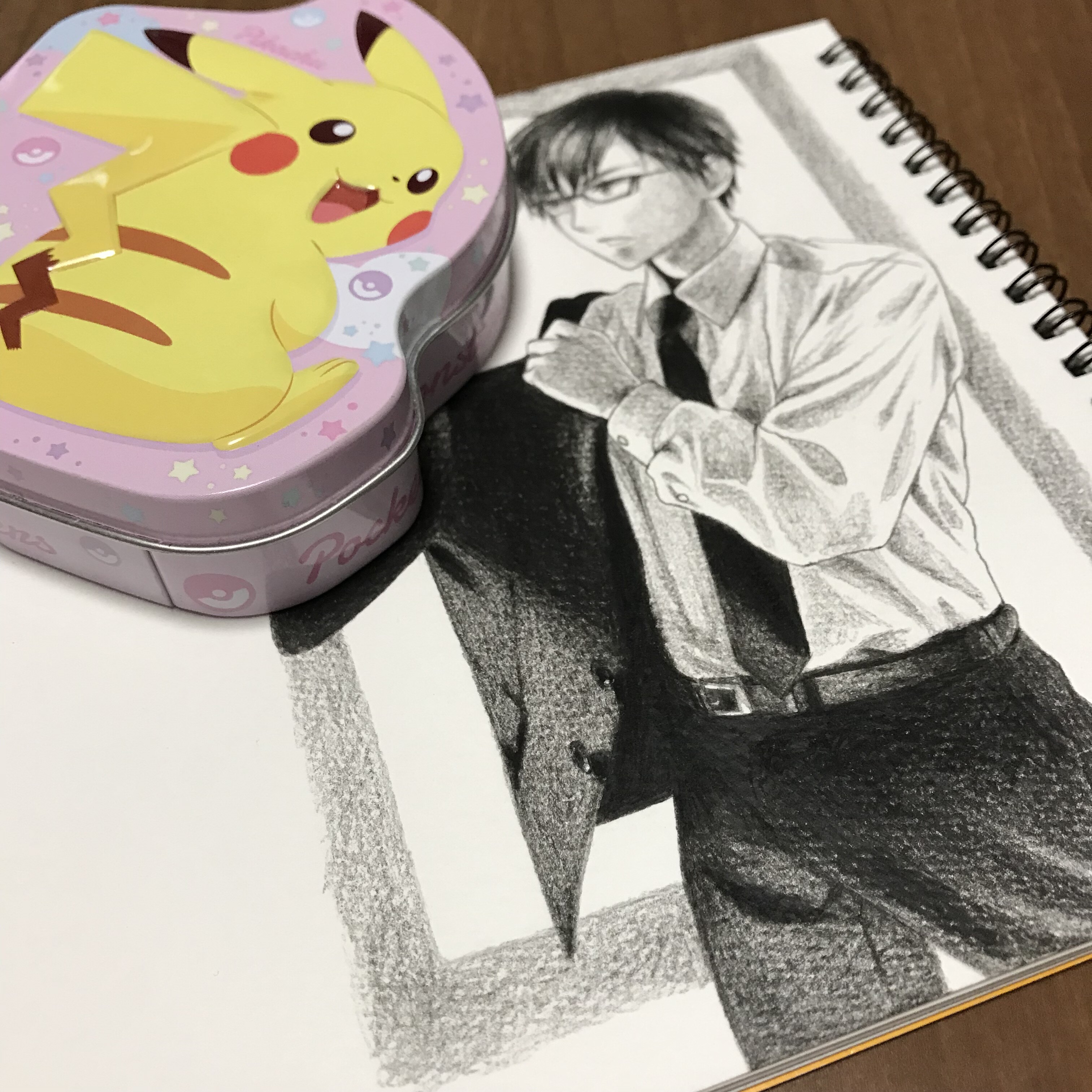 色鉛筆色数縛りdeお仕事服イラスト 始めました 休日は色鉛筆