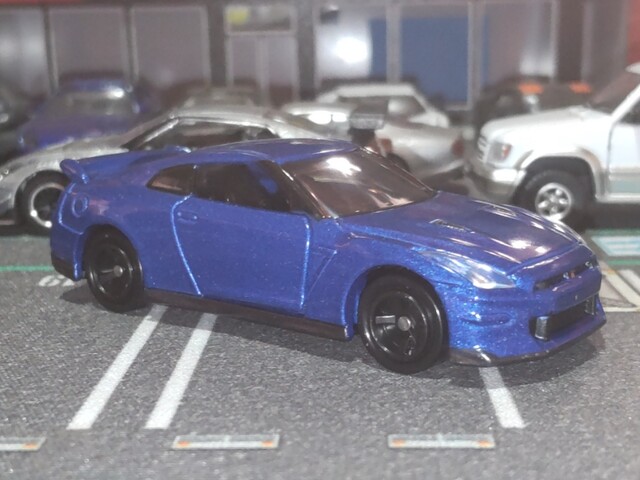 NISSAN GT-R Premium Edition (2024Model) [R35] / Wangan Blue 《TOMICA》No ...