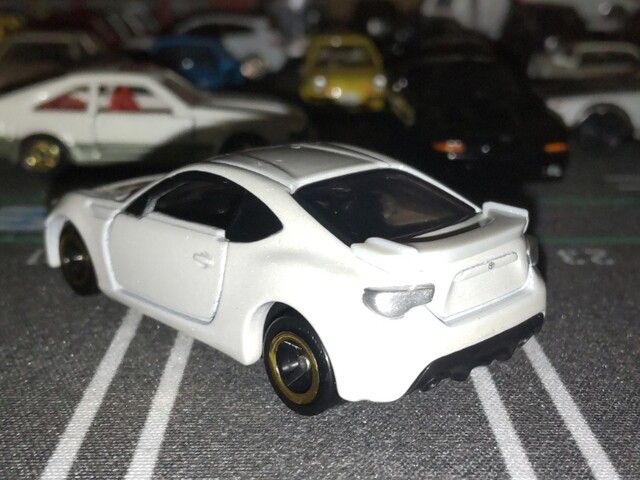 Tomica Toyota 86/GR86 10ème Anniversaire - Blanc 1/60 - Diecast Neuf - Japon