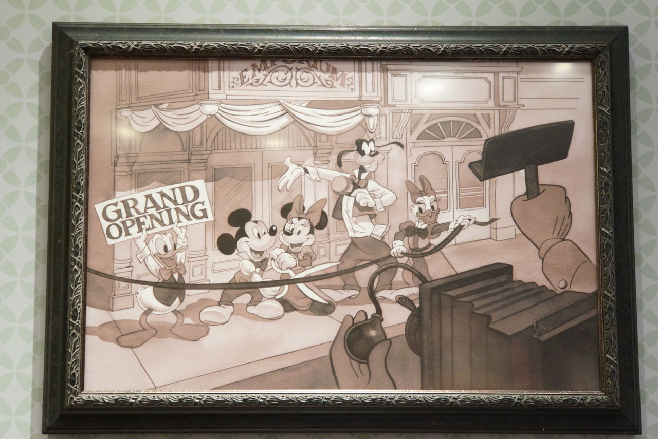 ミッキー達が建てたお店 グランドエンポーリアム スカイままの曇りのち晴れ時々disney Walking ミッキー達が建てたお店 グランドエンポーリアム スカイままの曇りのち晴れ時々disney Walking
