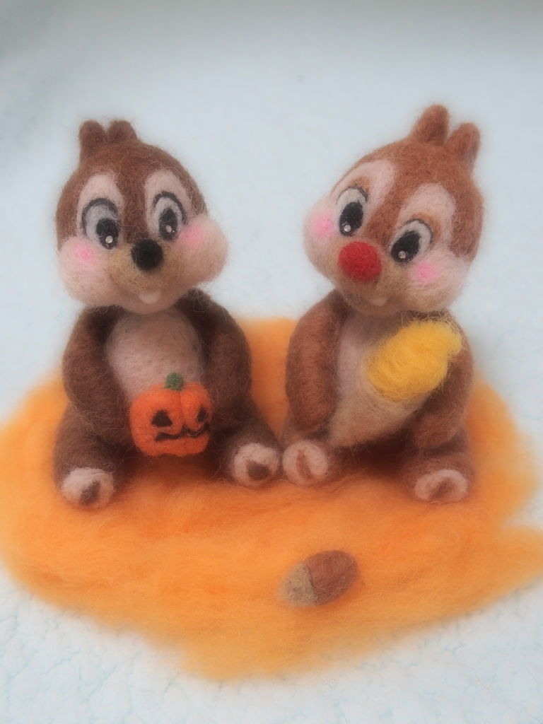 初チップとデール スカイままの曇りのち晴れ時々disney Walking