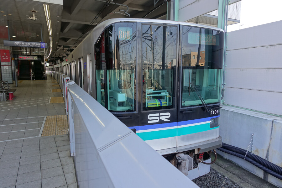 先進的な車内広告表示器を装備 埼玉高速鉄道00系 Daijiroの放浪旅写真館 先進的な車内広告表示器を装備 埼玉高速鉄道00系 Daijiroの放浪旅写真館