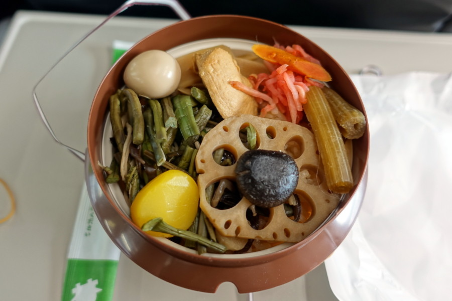 山菜好きには堪らない 松本駅 山菜釜めし Daijiroの放浪旅写真館 山菜好きには堪らない 松本駅 山菜釜めし Daijiroの放浪旅写真館
